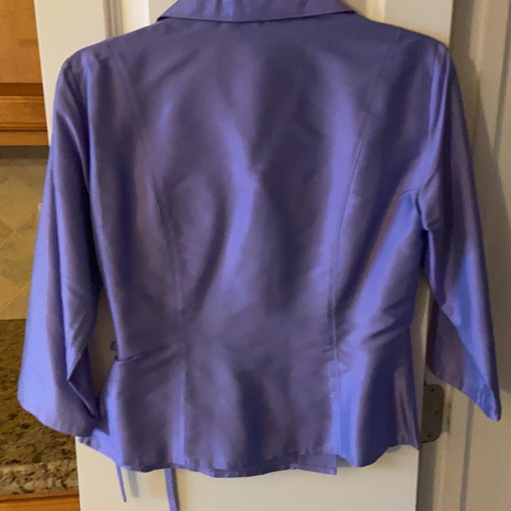 Excellent condition and beautiful color spring top. Size 6. 100% silk. - Picture 3 of 4